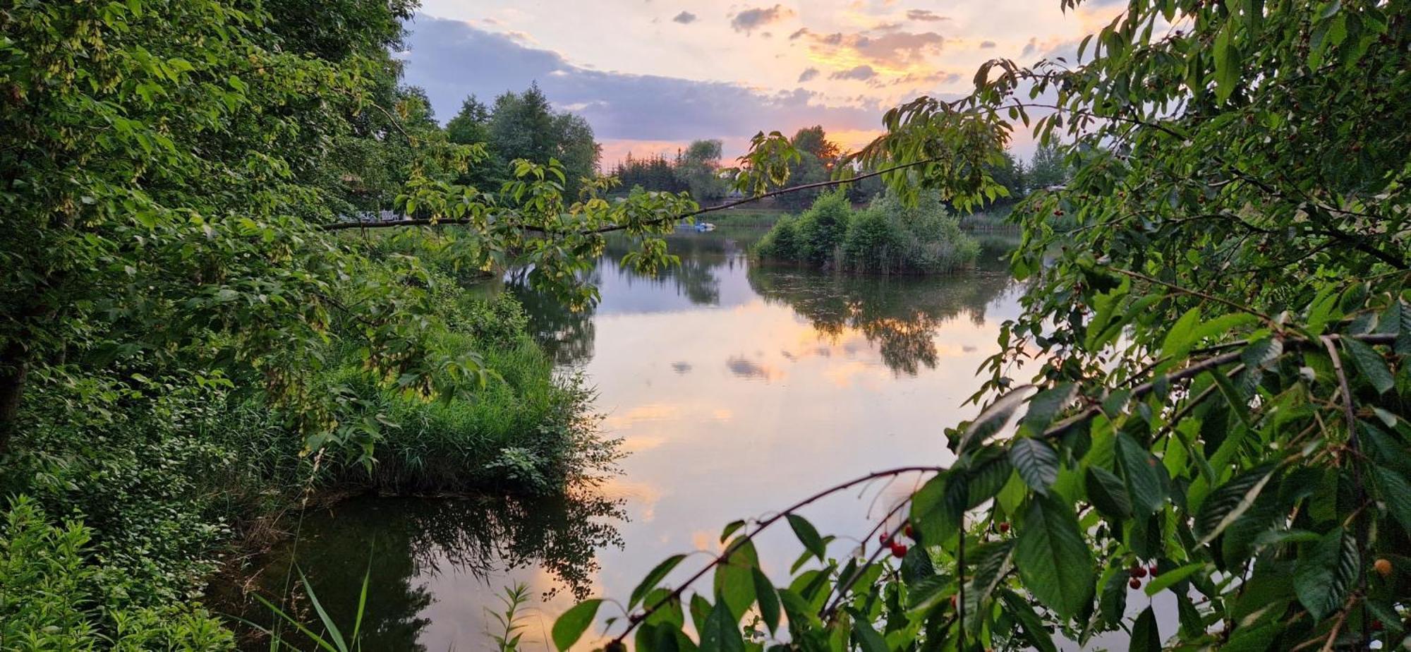 Forteca, Pokoje Goscinne Nad Stawem Dzierżoniów Exteriér fotografie